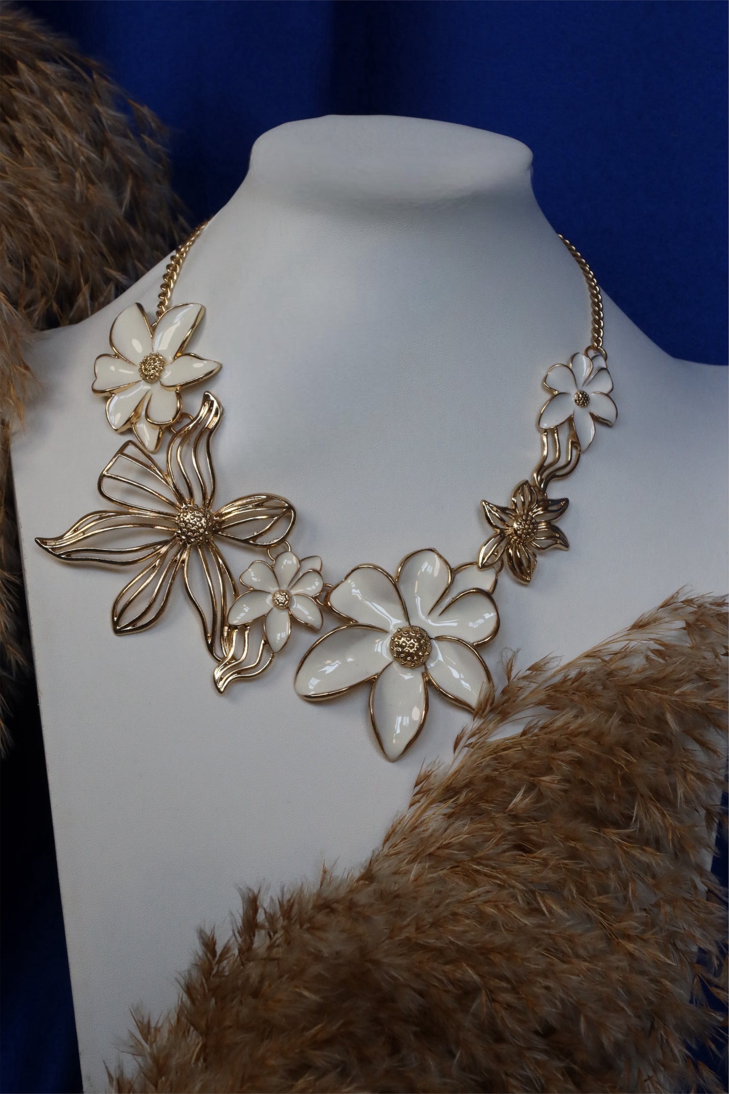 Collana Fiore Smaltato Bianco