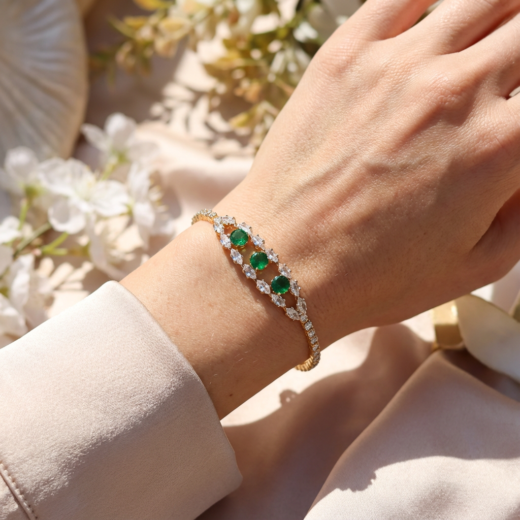 Emerald Glow – Bracciale con Diamanti e Smeraldi