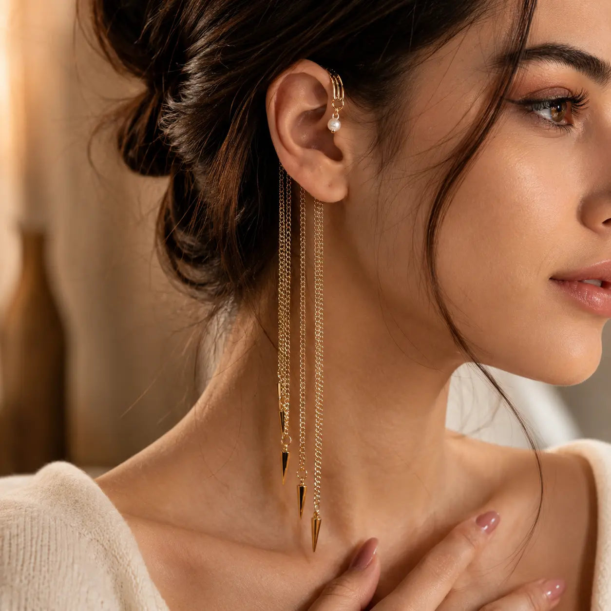 Golden Rain™ – Ear Cuff con Catene Pendenti