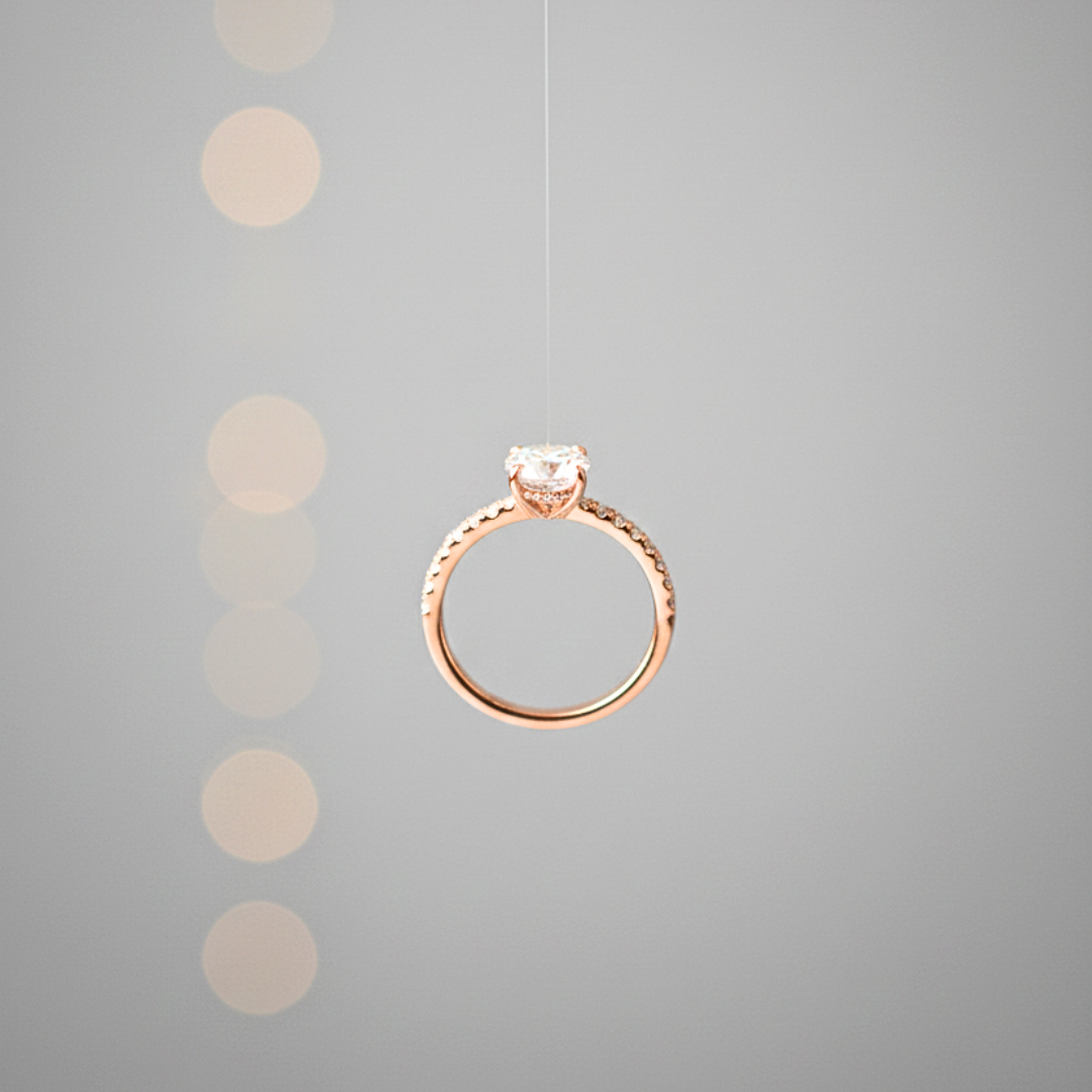 Anello Solitario Lumina – Eleganza Senza Tempo